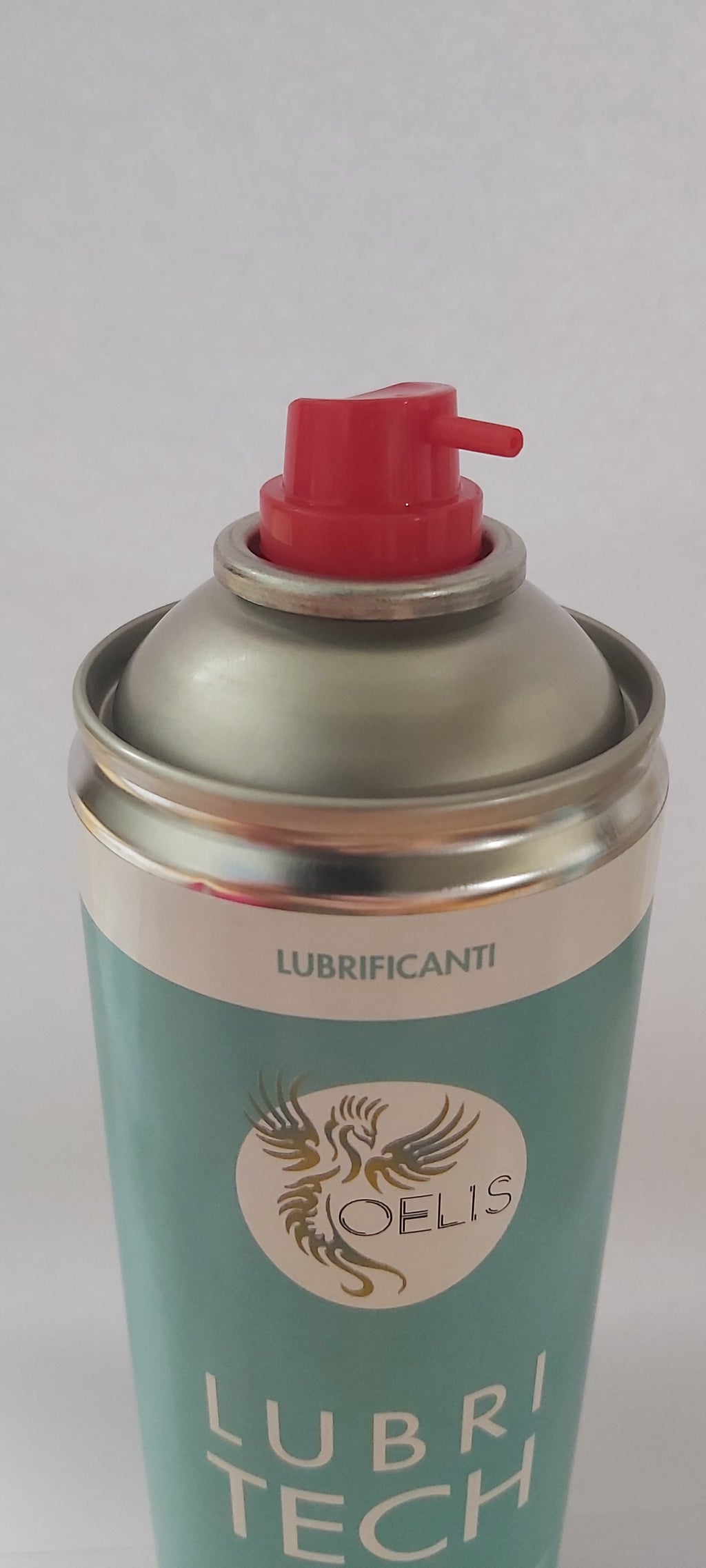 LUBRI TECH è un lubrificante trasparente, a base di olio minerale di alta qualità e microsfere di PTFE ( Poli Tetro Fluoro Etilene) che creano un effetto cuscinetto a sfera. PTFE ha un basso coefficiente di attrito su tutti i materiali solidi.